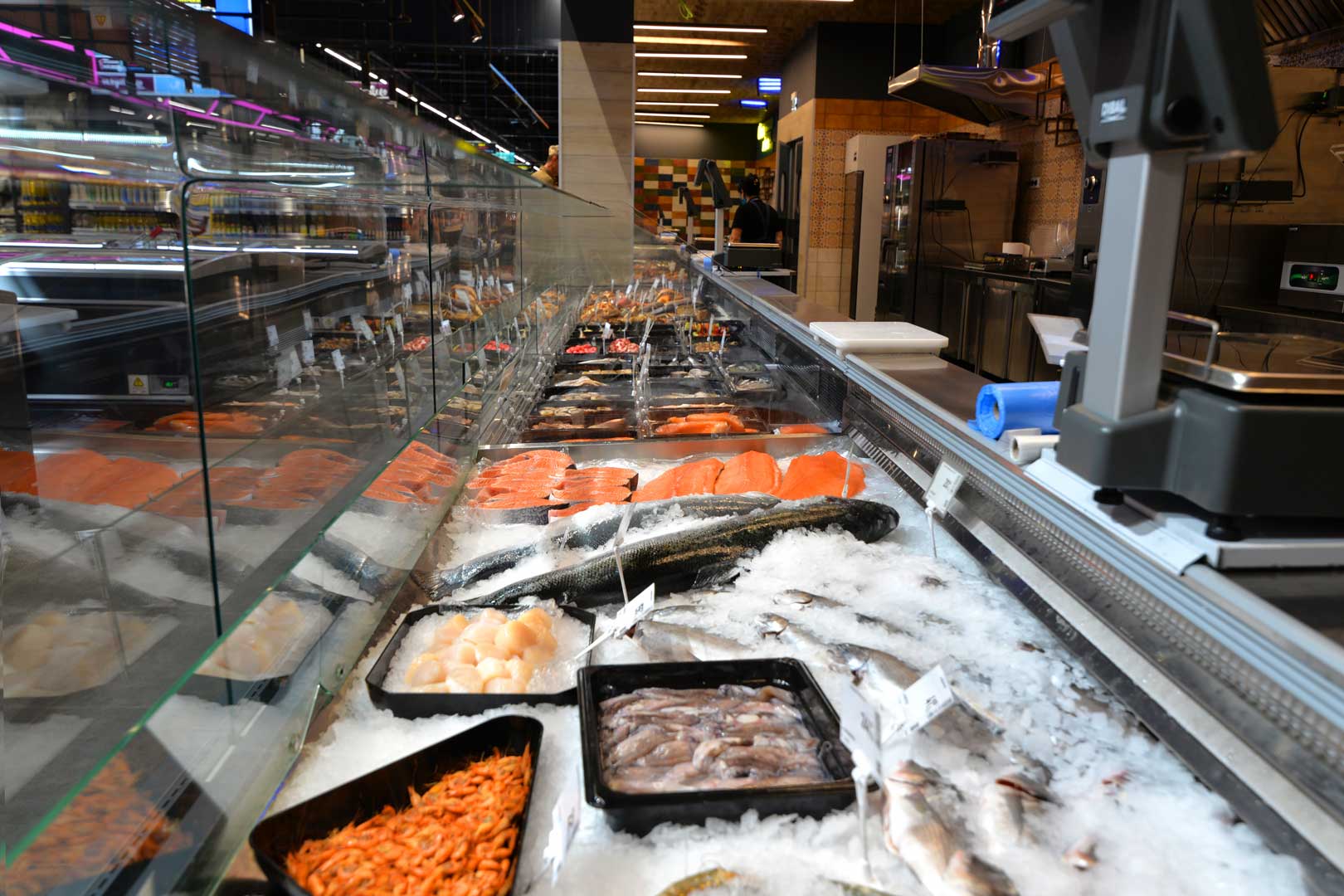 Специализированные витрины для продажи свежей рыбы на льду Мissouri MС 120 fish OS 120-SPLA-250
