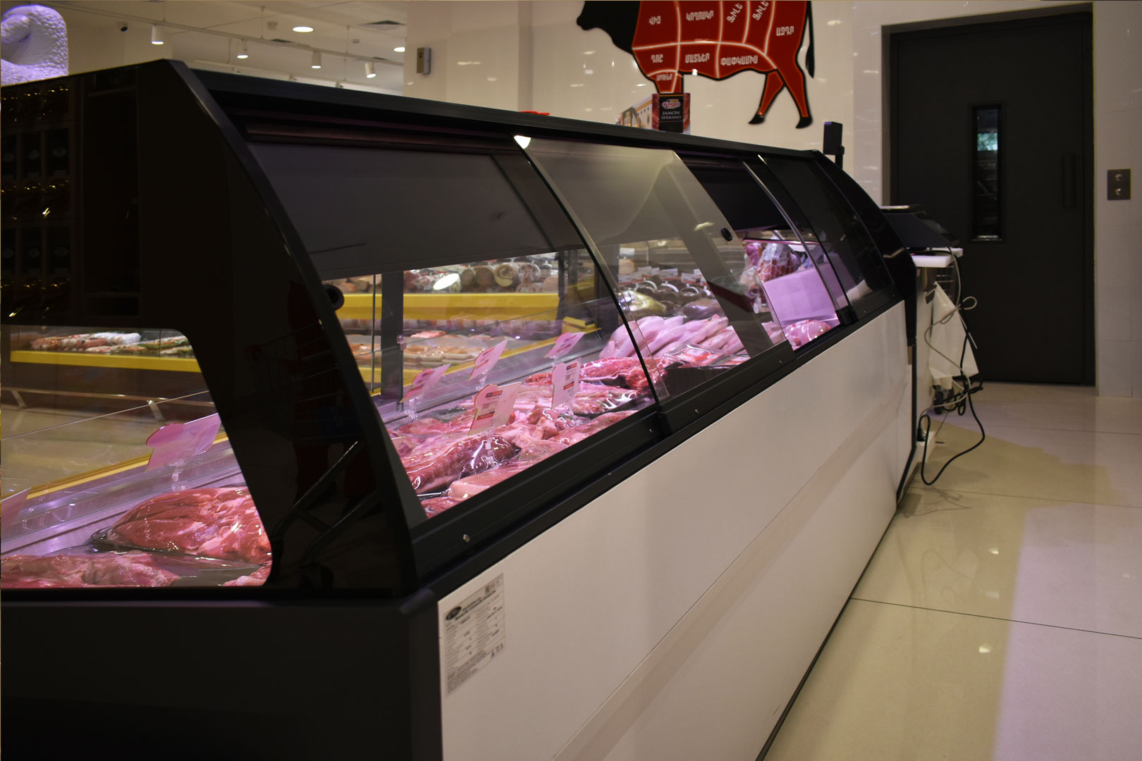 Специализированная витрина для продажи свежего мяса Missouri MC 120 meat PS M, маркет Sas, Армения